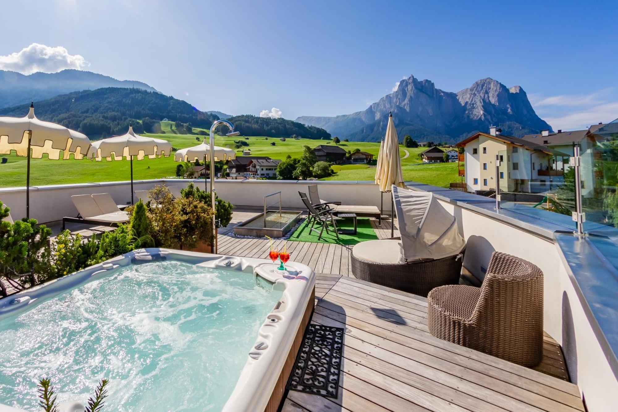 Hotel Castel Oswald Von Wolkenstein Castelrotto Eksteriør billede